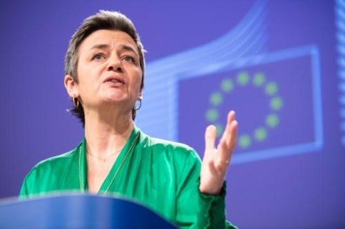 Margrethe Vestager besucht zum Start des Jahres der Kompetenzen Berliner Elektromontage-Firma